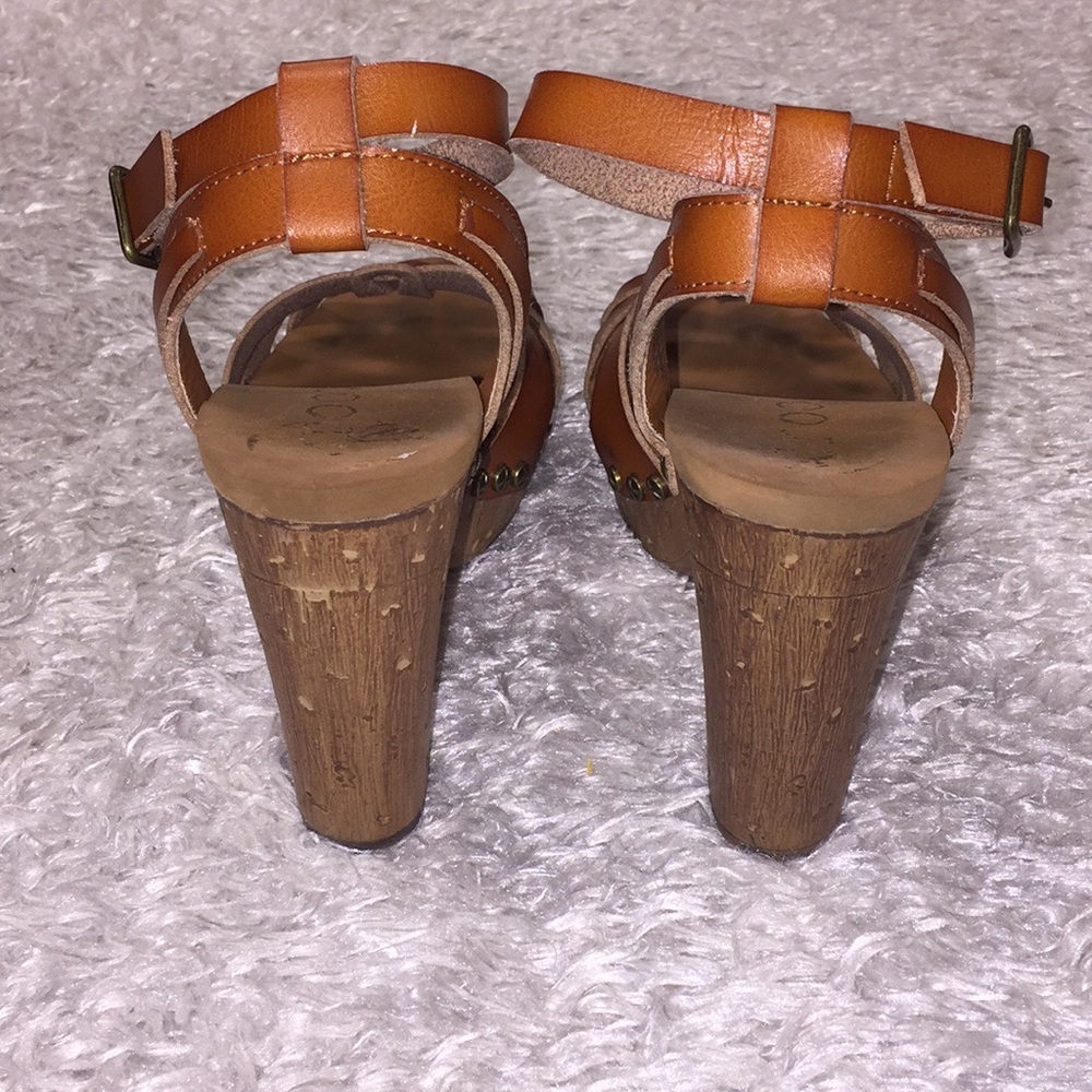 🔸 Groove Mystery Platform Sandal - Picture 4 of 5